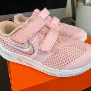 Nike Star a runner 2